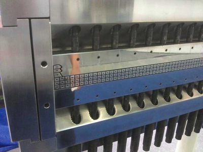 【供應(yīng)PC中空結(jié)構(gòu)板模具/PC多層結(jié)構(gòu)板模具】價(jià)格,廠家,圖片,其他塑料機(jī)械,上海杰偉機(jī)械制造-