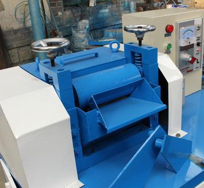 山東萊州塑料切粒機塑料加工機械臥式滾刀塑切粒機圖片_高清圖_細節圖-萊州市沙河鎮奧凱機械廠